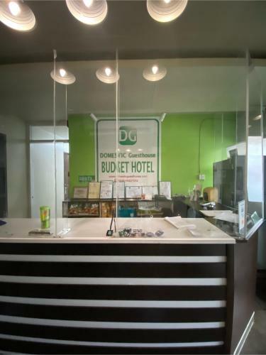 Hostal Oyo 878 Dg Budget Hotel Naia