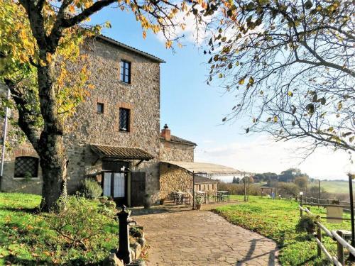 Characteristic Accommodation In Orvieto With A Swimming Pool