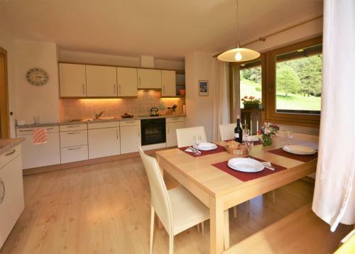 Apartment Larj�i