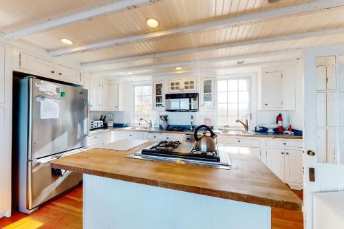 Cliff House Beach Retreat