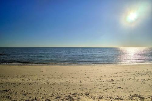 Apartamento Cozy Studio On Cape Cod With Furnished Patio!