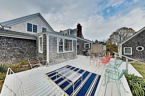 Depot Harbor Hideaway