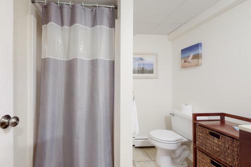 Sesuit Harbor Hideaway