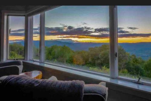 The Lodge @ America?s Switzerland