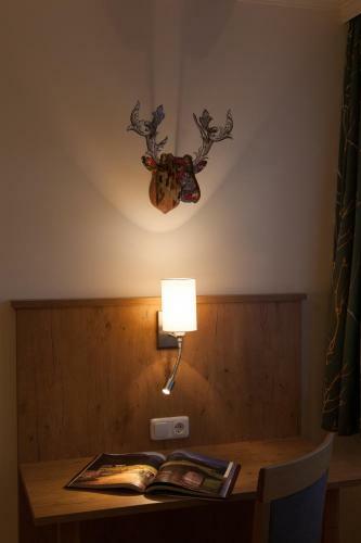 Hostal Landgasthof Fally