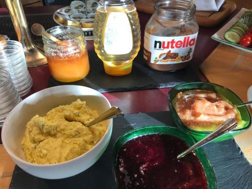 Hostal Landgasthof Fally