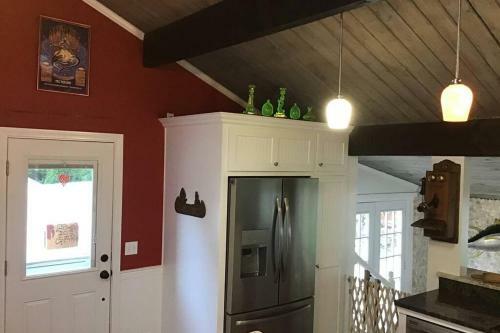 Villa Romantic Artistic Retreat With Adirondack Suite