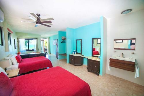 Hotel Kiras Beach House
