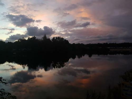 Schlafstrandkorb Mit Seeblick Am Kransburger See