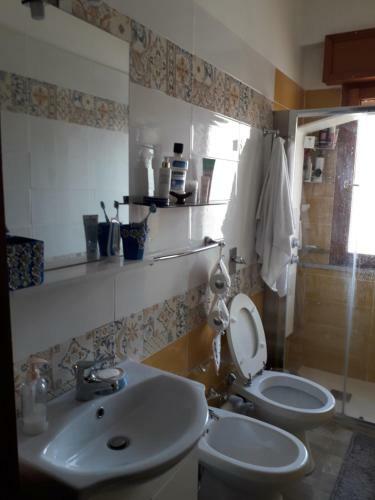 Signorile Appartamento In Condominio Rallo
