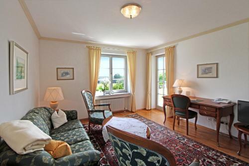 Apartamento G�stehaus Schloss Kronburg