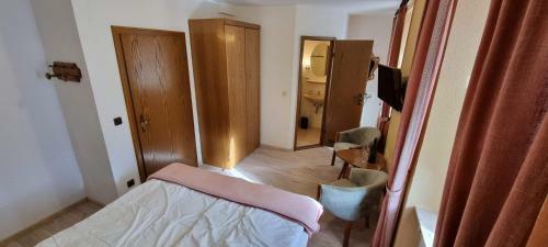 Hotel Ratskeller Kr�v