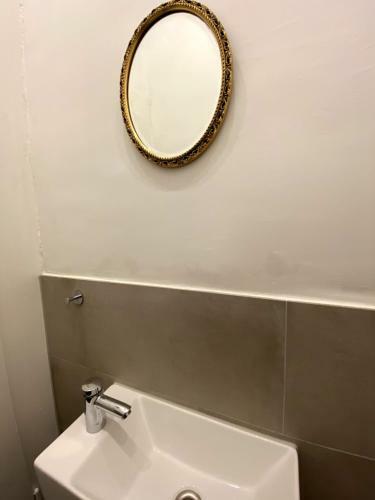 Apartamento Wundersch�ne Sanierte Wohnung Vor Den Toren K�lns