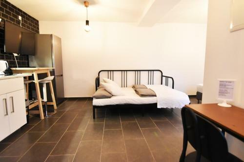 Cozy City Apartment - Near Cologne Fair