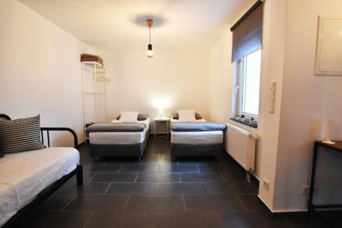 Cozy City Apartment - Near Cologne Fair