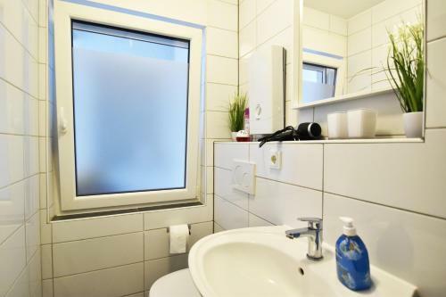 Cozy City Apartment - Near Cologne Fair