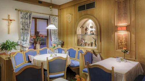 Hostal Restaurant-caf�-pension Himmel