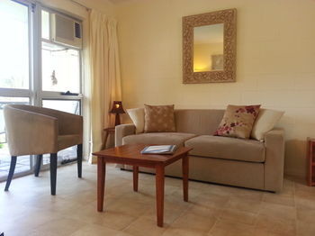 Aparthotel Clifton Sands Holiday Units