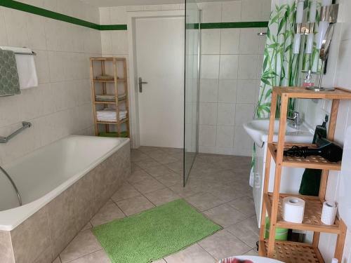 Apartamento Zwischen (messe) K�ln U D�sseldorf Ruhig U Zentral