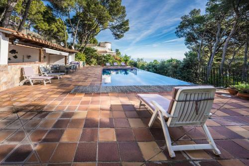 Villa Tamariu Montagut Domain