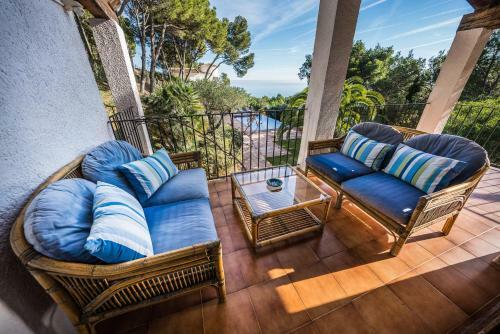 Villa Tamariu Montagut Domain