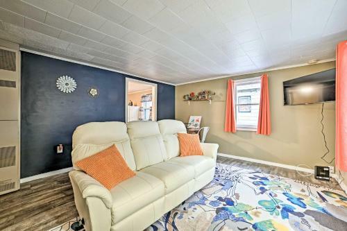 Quaint Frederic Home Ski, Boat And Hike Nearby