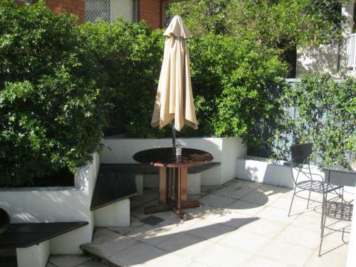 Hostal Heritage Guesthouse