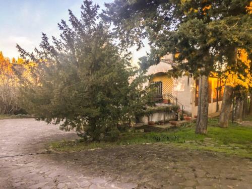 Casa Indipendente Con Giardino E Parcheggio Privato