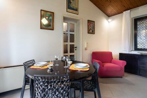 Casa Indipendente Con Giardino E Parcheggio Privato
