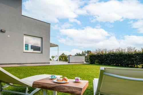 Design Villa In Piedimonte Etneo