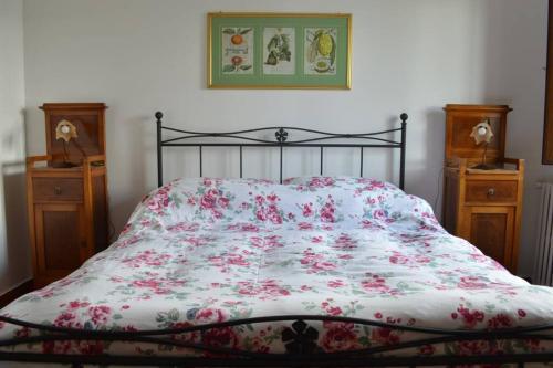 Etnalodge Converted Palmento (sleeps 7, Self-catering)