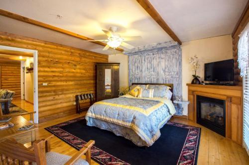 The Grand Living Bed & Breakfast