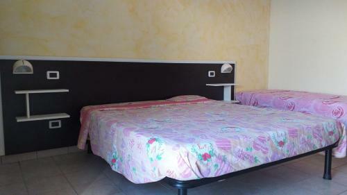 Hostal Room In Bb - Spacious Double Room A Stones Throw From The Sea