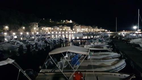 Apartamento Petra Marina Hydra