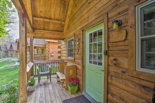Resort Cabin With Fire Pit Golf, Hike, And Play!