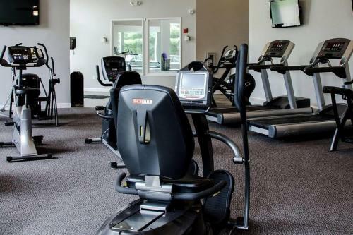 Comfortable Luxury Corporate Apartment With Pool
