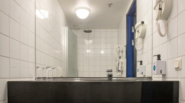 Quality Hotel 11