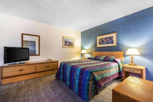 Hotel Rodeway Inn & Suites Colorado Springs