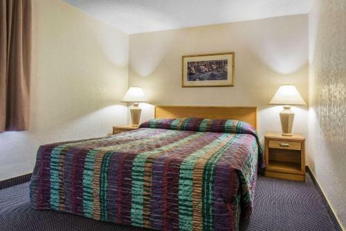 Hotel Rodeway Inn & Suites Colorado Springs