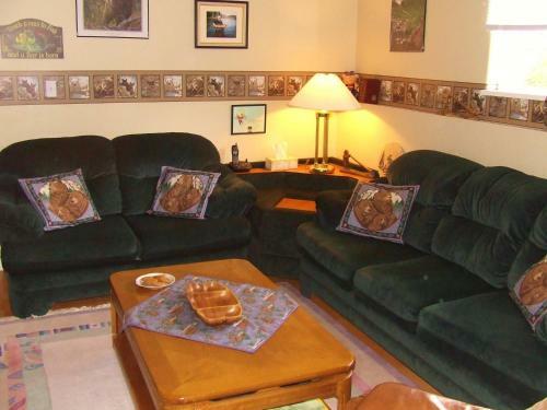Silvern Lake Trail Bed And Breakfast