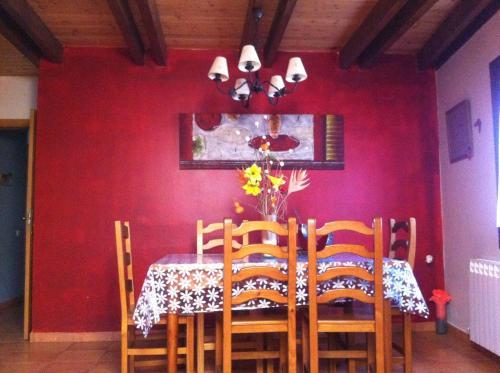 Apartamentos L�era De Baix