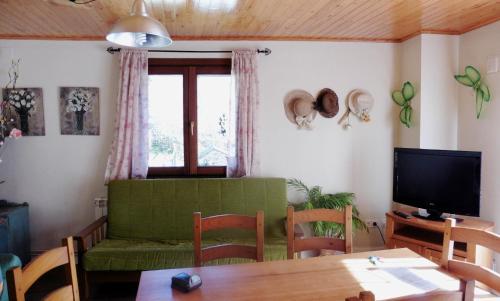 Apartamentos L�era De Baix