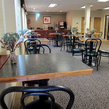 Hotel Broadway Inn Conference Center