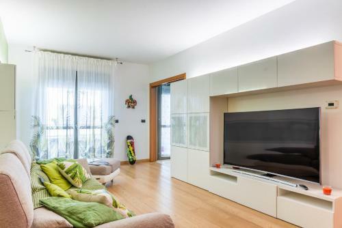 Porta A Mare Rock Apartment With Terrace And Private Parking