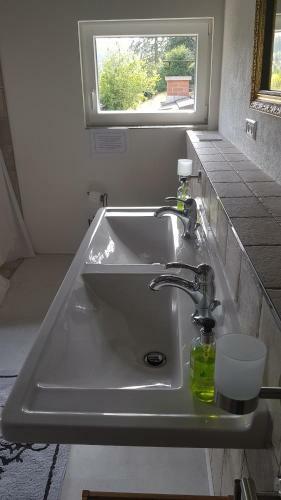 Apartamento Bahnhof Kappel-gr�nwald - Ferienwohnung Erste Etage