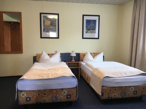 Hostal Altes Gasthaus Leuna Pension