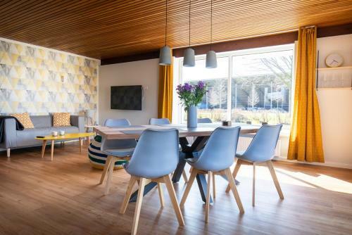 Elli�s Hus