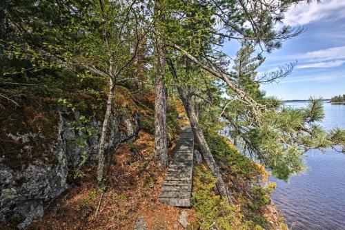 Cozy Stop Island Cabin With Boat Dock And Beach!