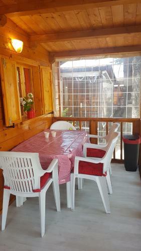 Chalet Lake Lugano, Vienna 18