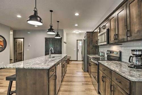 Upscale Townhome In Causeways On Gull Resort!